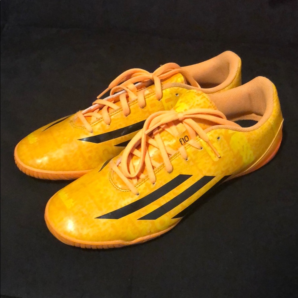 Messi F10 Indoor Soccer Shoes